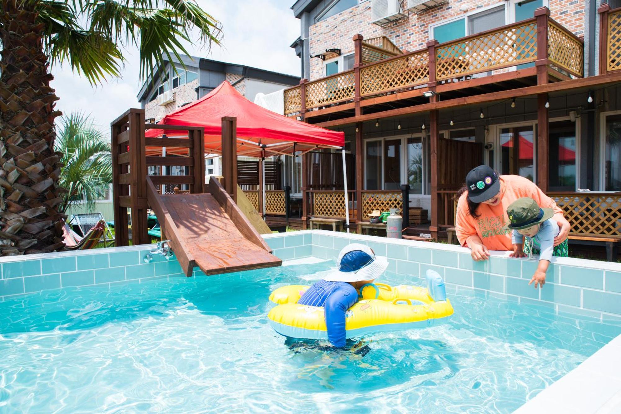 Jeju Sunflower Pension Seogwipo Exteriör bild